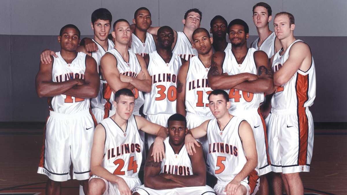 The 2000-2001 University of Illinois team, above, as well as the 2001-2002 team, both of which won Big Ten championships, will be honored Saturday in Champaign.
