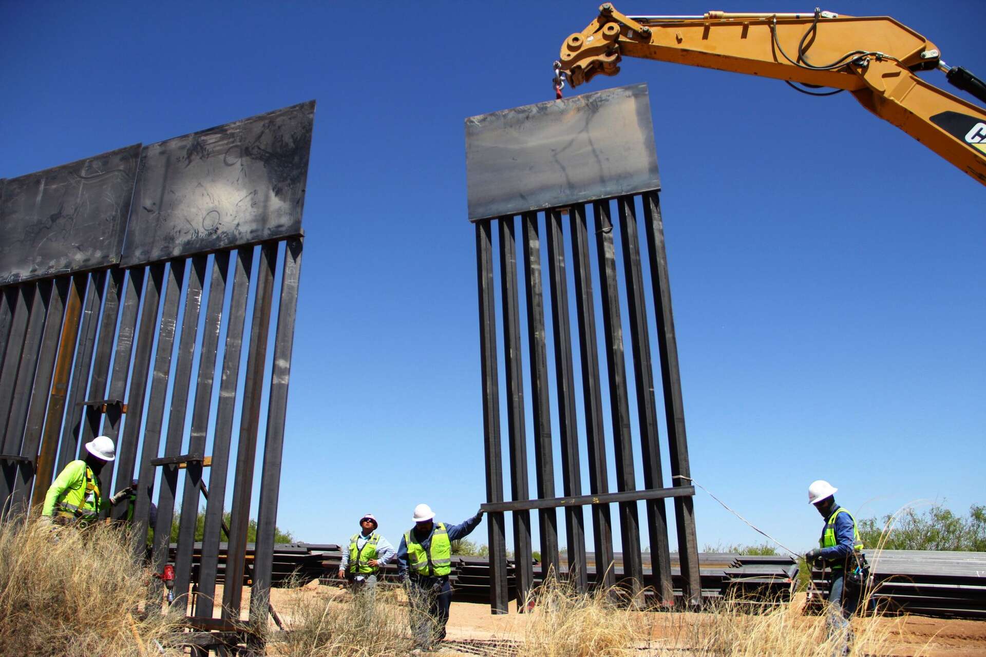 Texas starts construction on its border wall