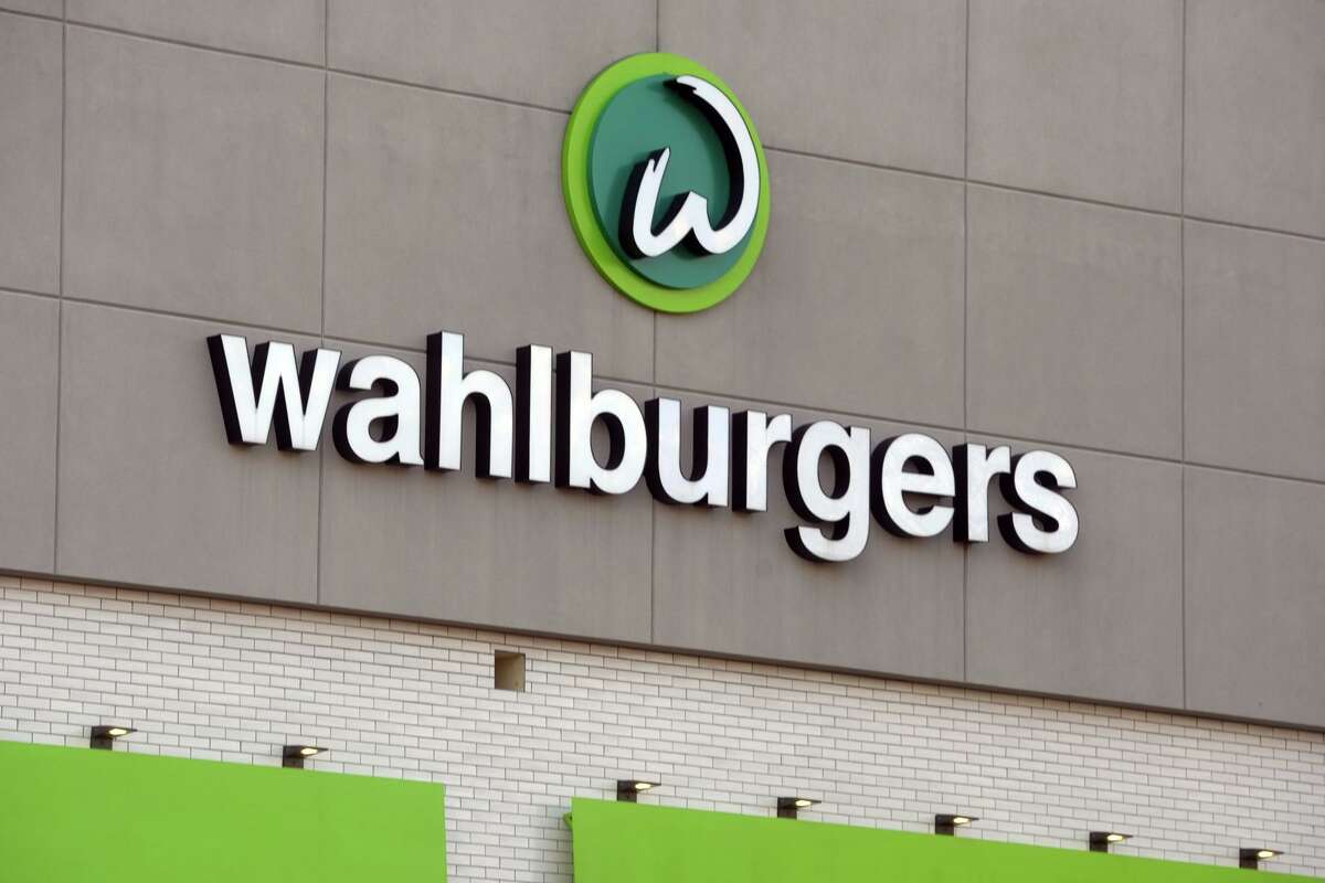 Wahlburgers at Westfield Trumbull mall, in Trumbull, Conn. Dec. 1, 2020. The restaurant, now closed, will soon be the site of a new restaurant, Guacamole’s Mexican Cuisine.