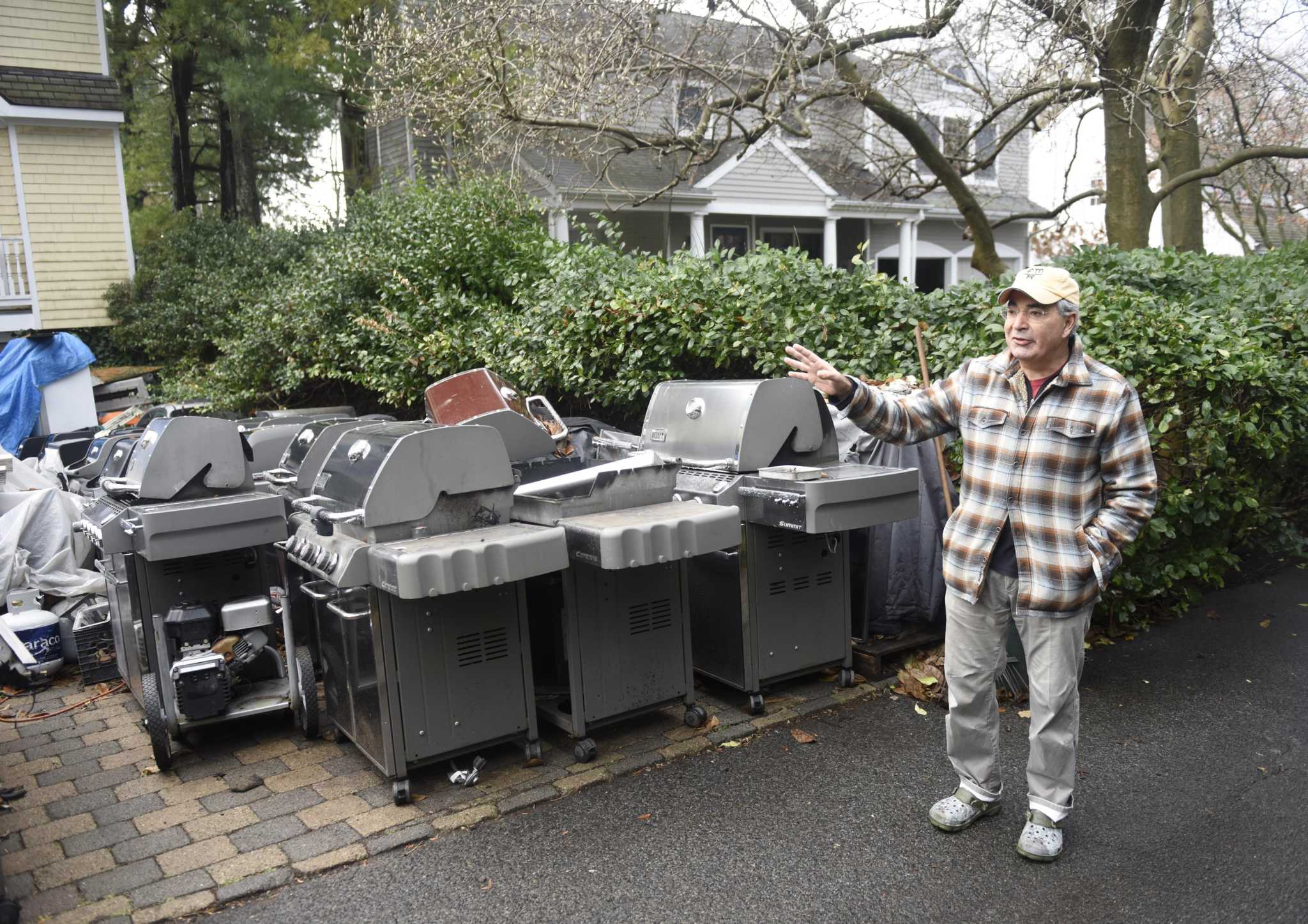 Neighbors complain of mess at Old Greenwich property ‘This is what I
