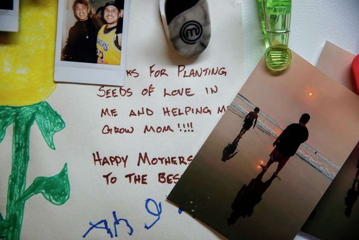 A handwritten Mother’sDay card on the refrigerator of Cristina Niu’s San Francisco apartment.