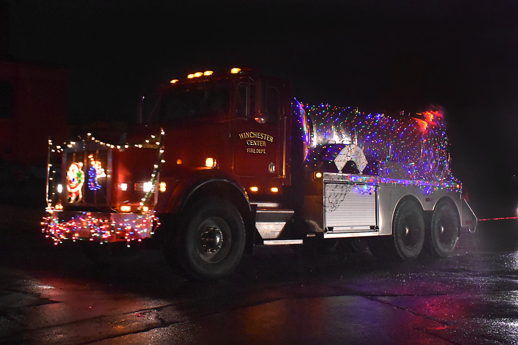 Winsted’s Gator Parade returns to celebrate the holidays