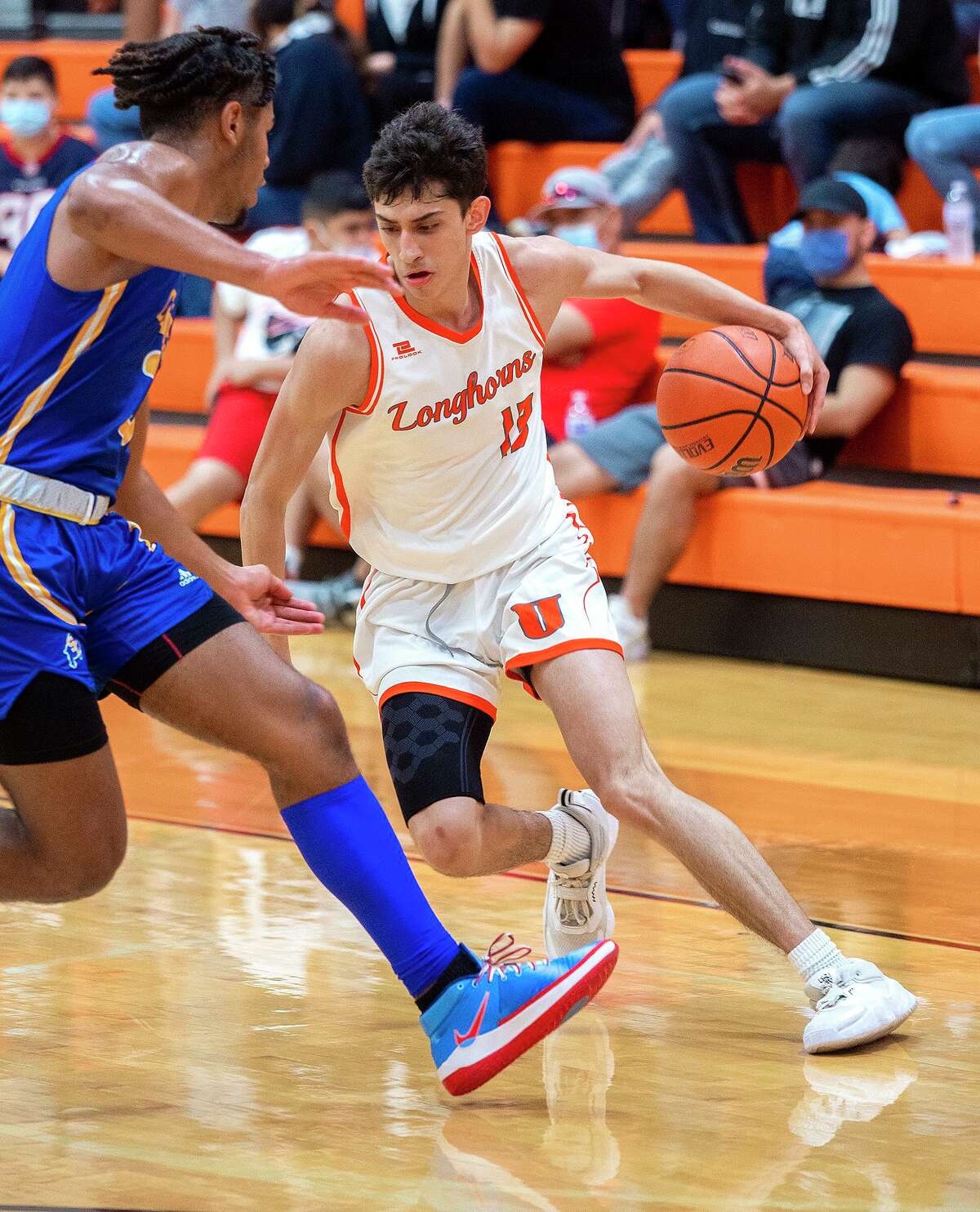 Eluid Fernandez and the United Longhorns fell to Clemens on Saturday.