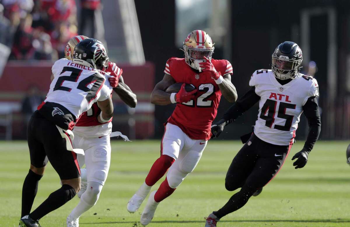 San Francisco 49ers defensive end Charles Omenihu (94) lines up during the  second half of an NFL football game against the Atlanta Falcons, Sunday, Oct.  16, 2022, in Atlanta. The Atlanta Falcons