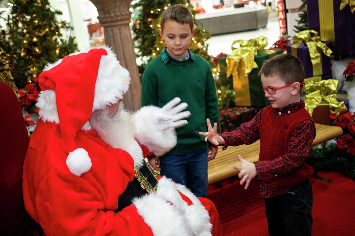 SEEN Families visit with Santa at Midland Mall