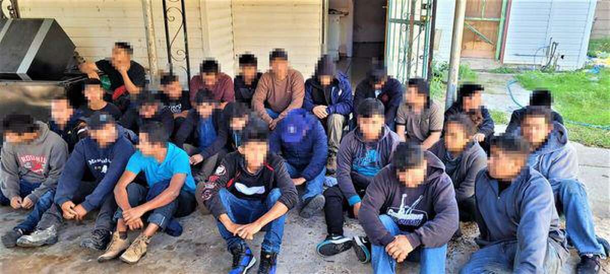 A total of 25 migrants were found inside a south Laredo stash house which featured “overwhelming trash odors, overcrowded rooms, minimal food, and no PPE,” the USBP stated.