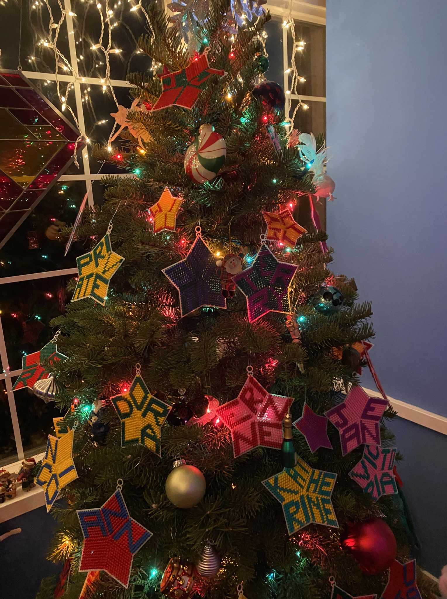 A survivor's guide to the 7 stages of Christmas - Vimarsana News