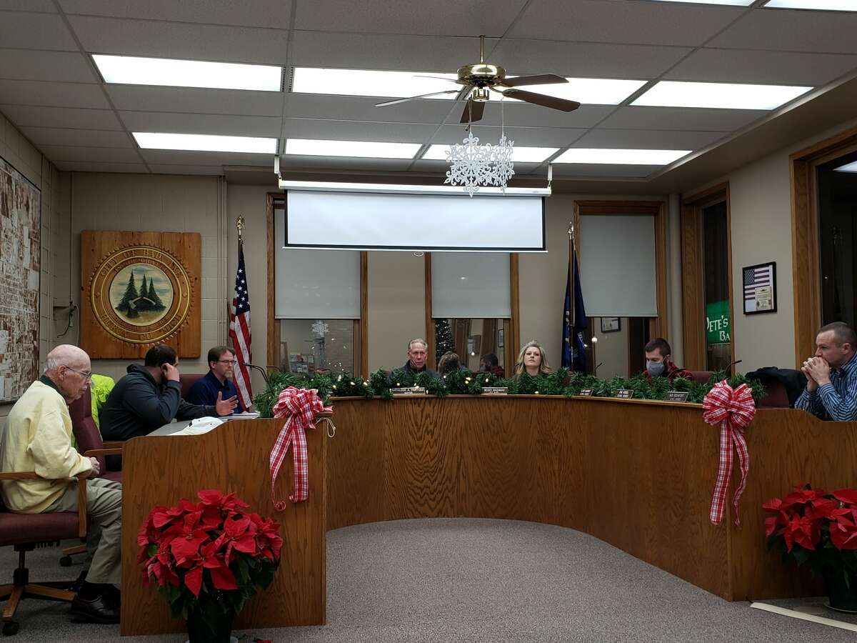 Bad Axe accepts splash pad bid