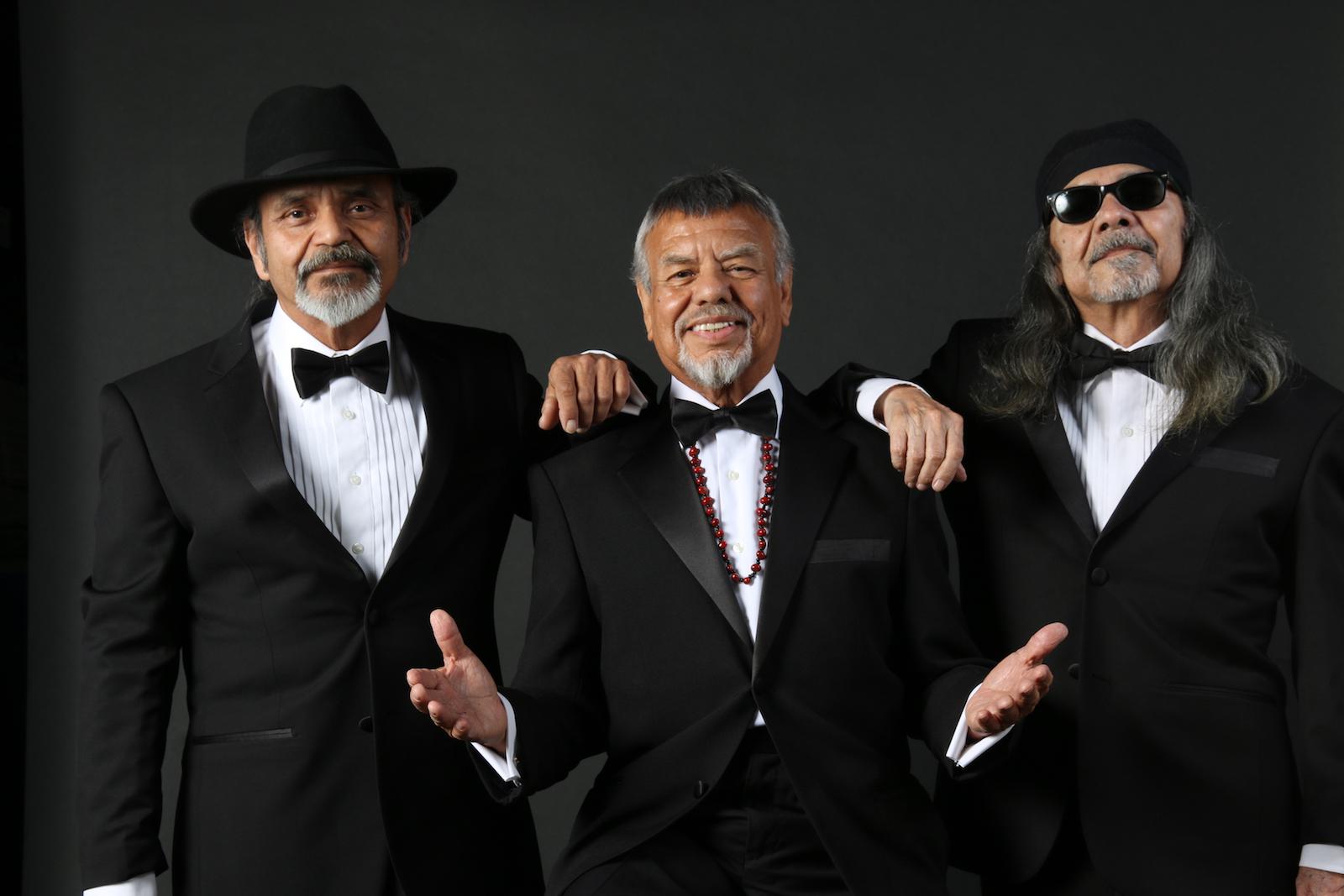 Little Joe will reunite onstage with his brothers Gilbert and Rocky Hernandez for New Year's Eve show in San Antonio - Vimarsana News