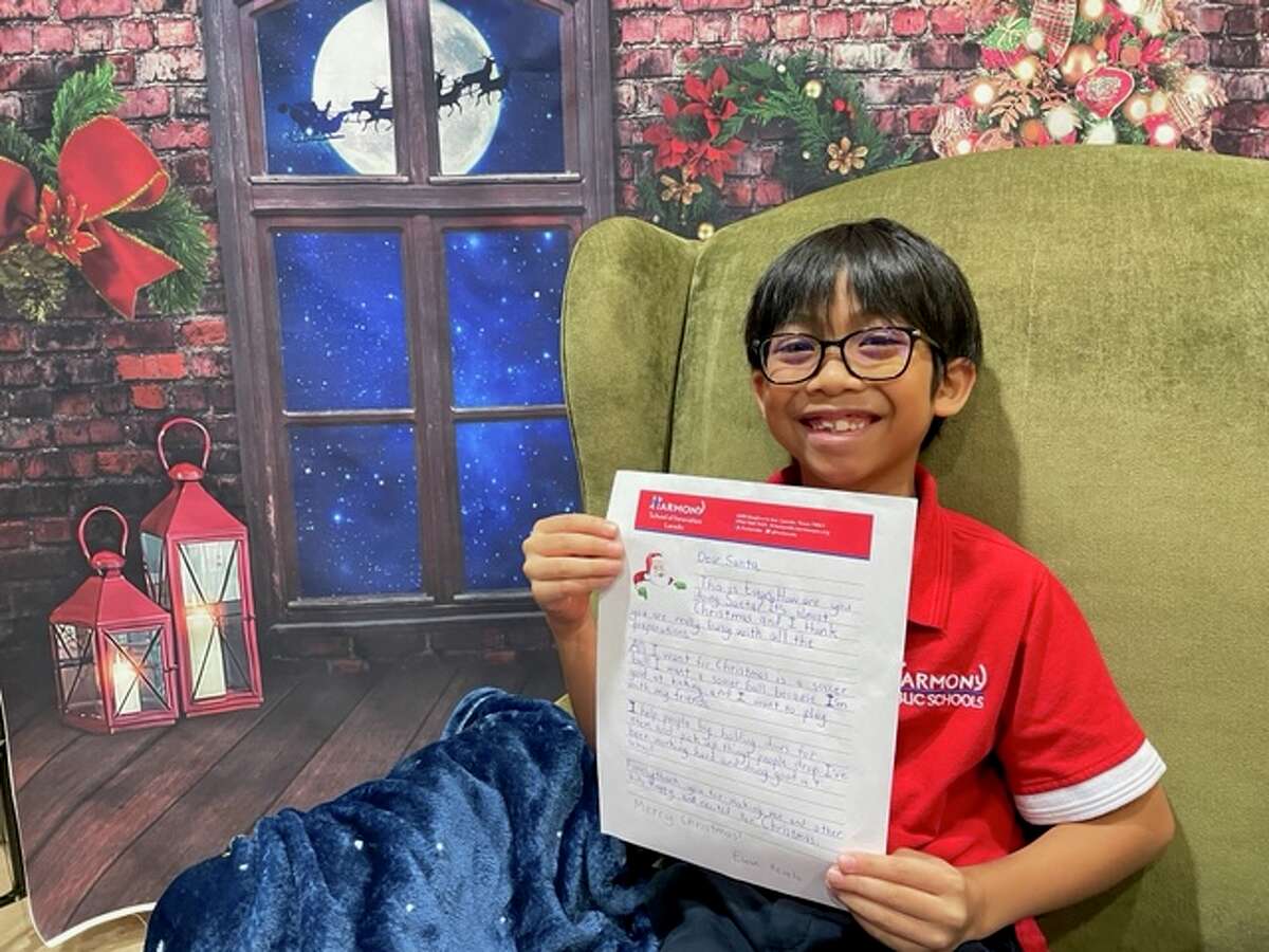 Students from around the Gateway City submitted Letters to Santa to the LMT newsroom. We wish all the kids and their families a happy holiday season. 