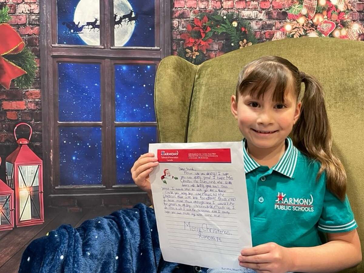 Students from around the Gateway City submitted Letters to Santa to the LMT newsroom. We wish all the kids and their families a happy holiday season. 