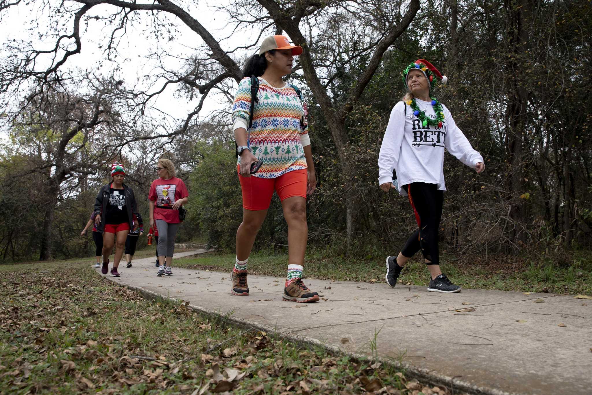 More women-only hiking groups have started in San Antonio - Vimarsana News