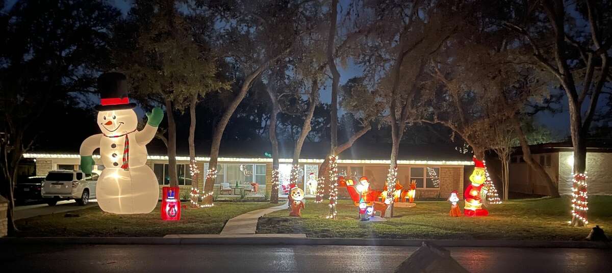 The Martinez family's display before the 20-foot snowman was nabbed. 