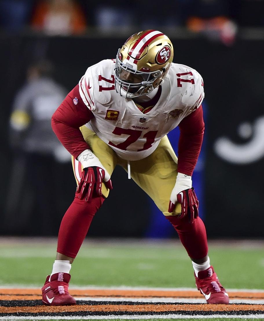 49ers' Trent Williams touched by strong locker-room support