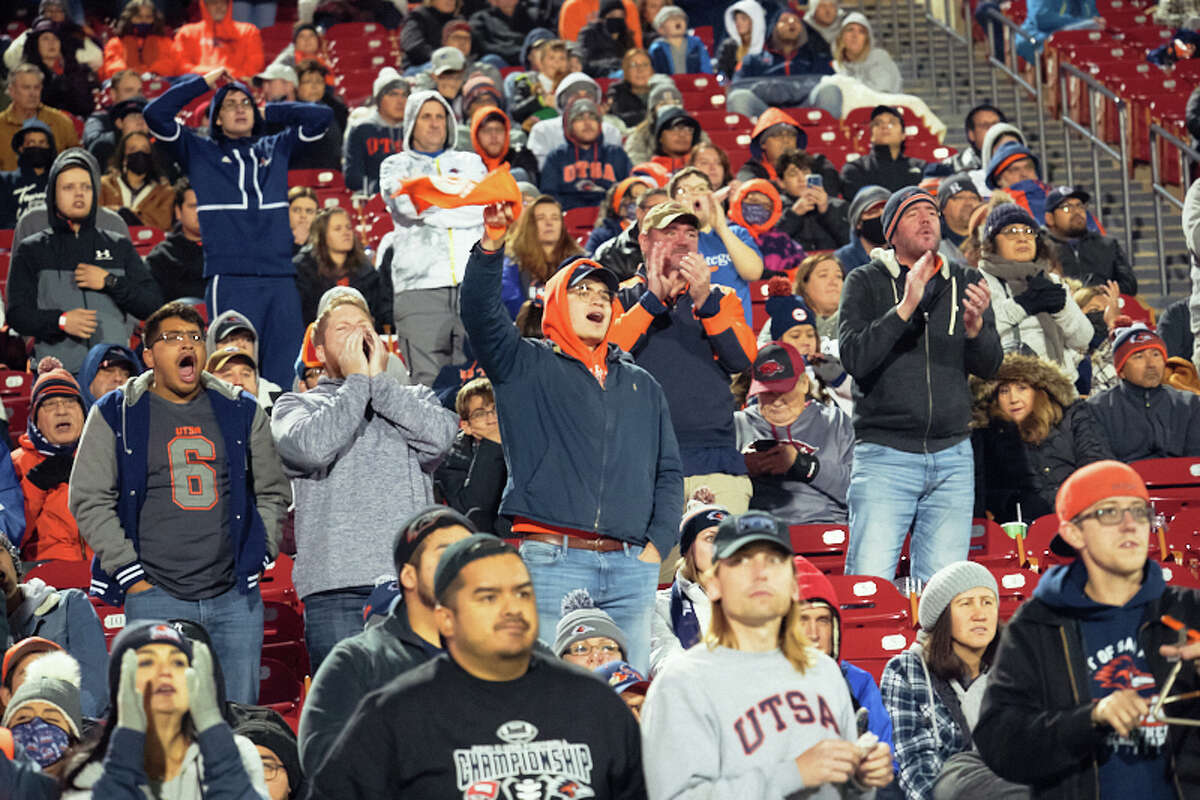 UTSA will take to the field this spring before its 2022 season.