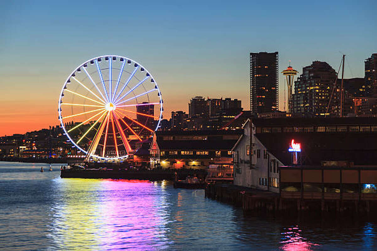 17 story "Great Wheel" at Pier 57, Seattle Waterfront, Seattle, WA, USA