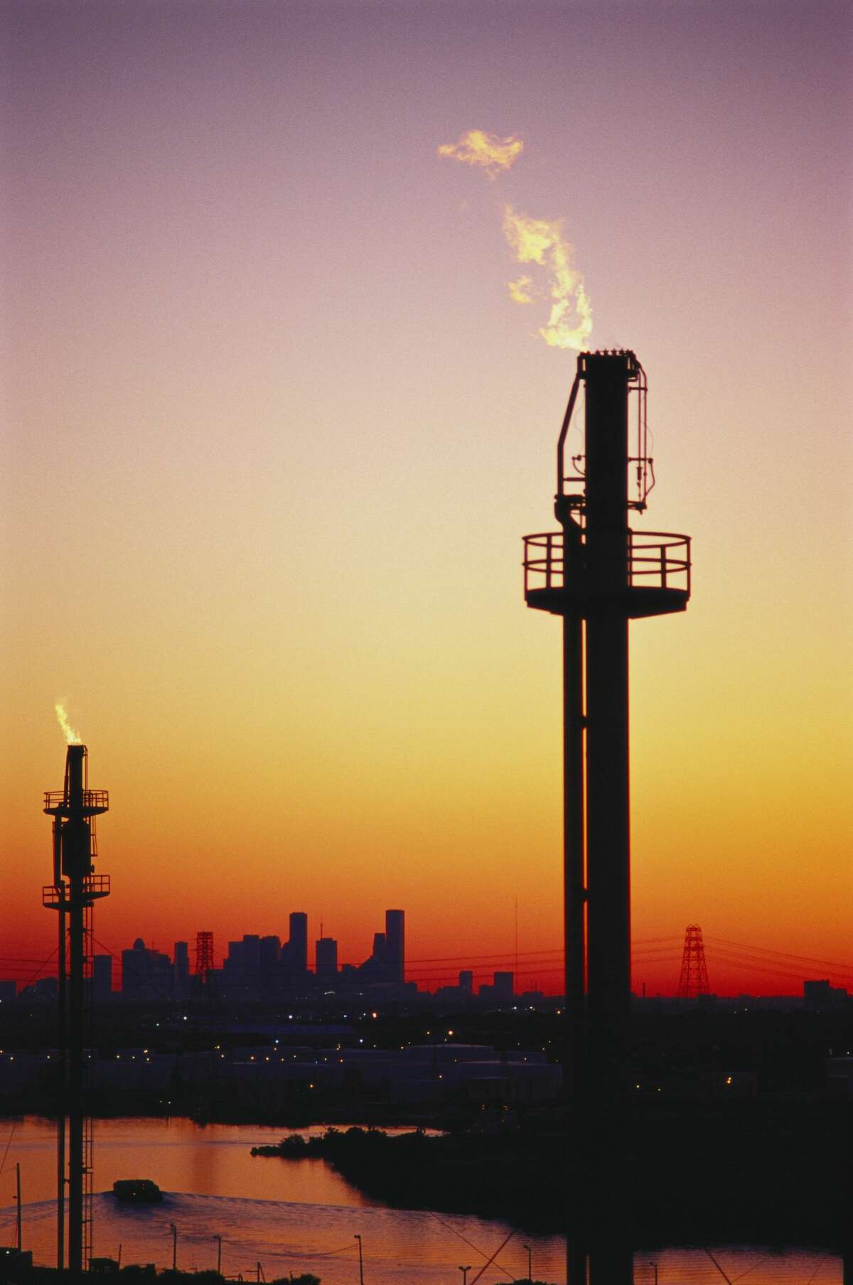 An oil refinery near Houston, Texas. Texas' known petroleum deposits make up approximately a fourth of the United States' oil reserves.