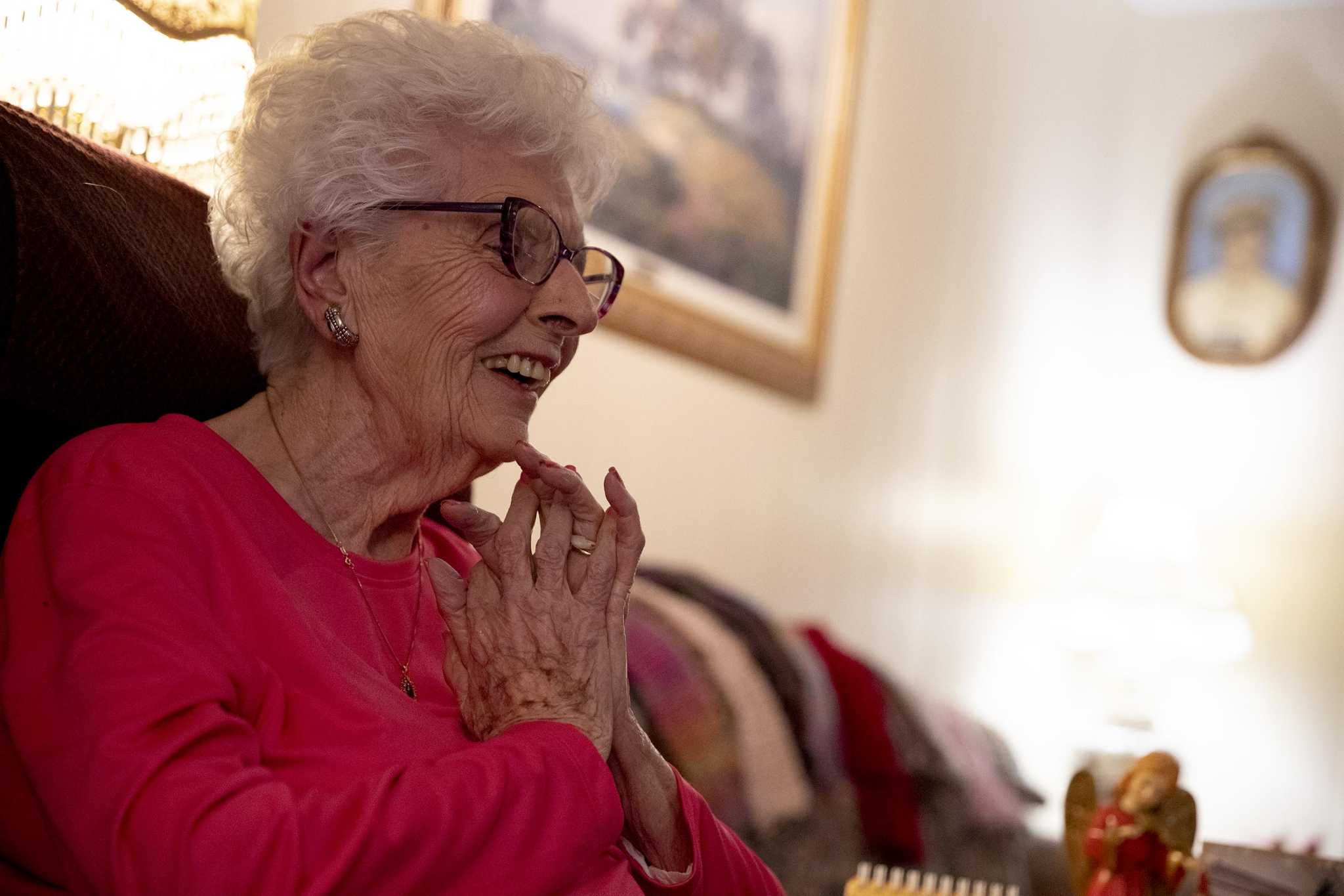 San Antonio war bride's life woven with war, discrimination and love - Vimarsana News