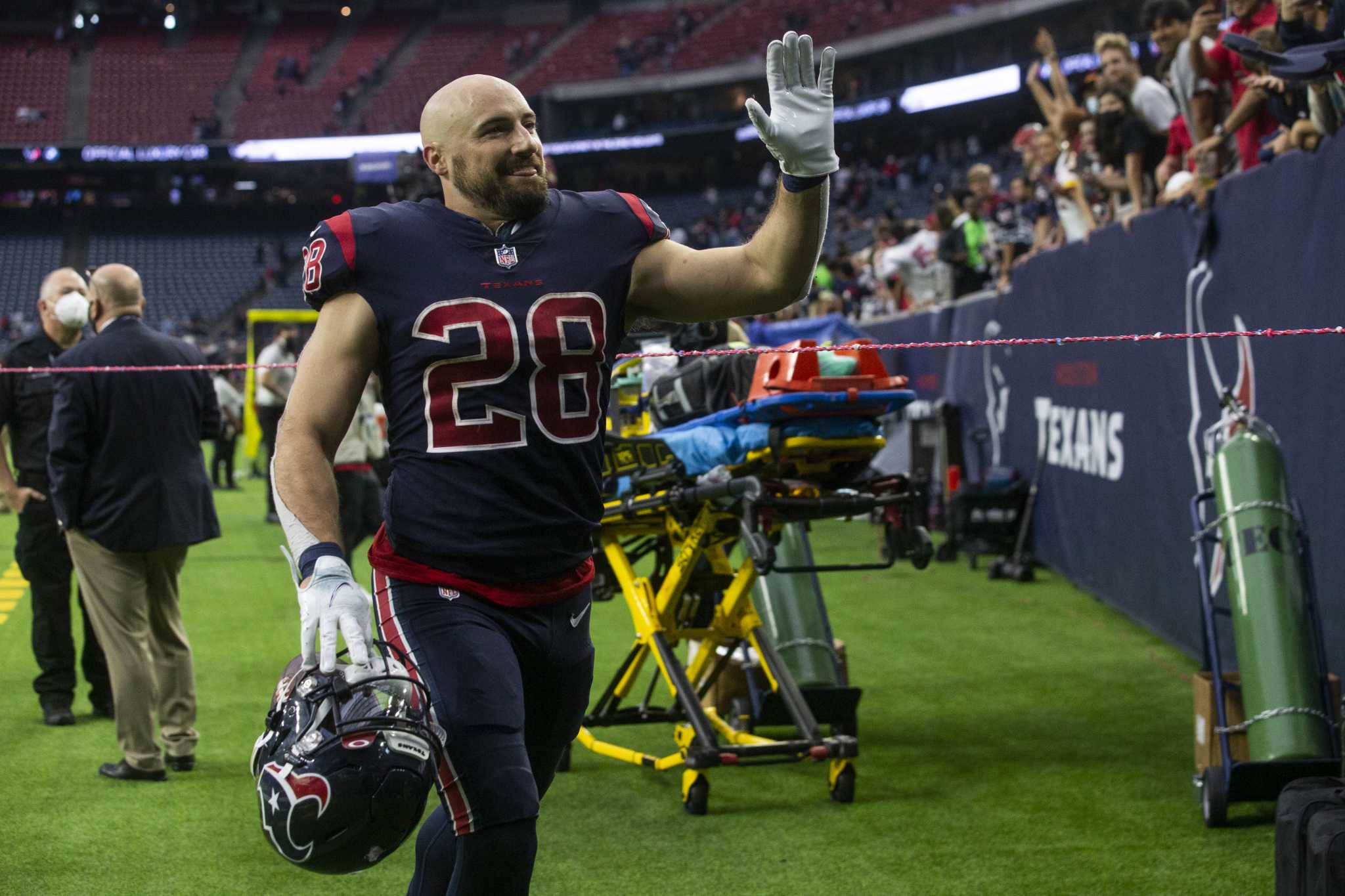 Houston Texans - Well done, 2️⃣8️⃣. Rex Burkhead is your FedEx