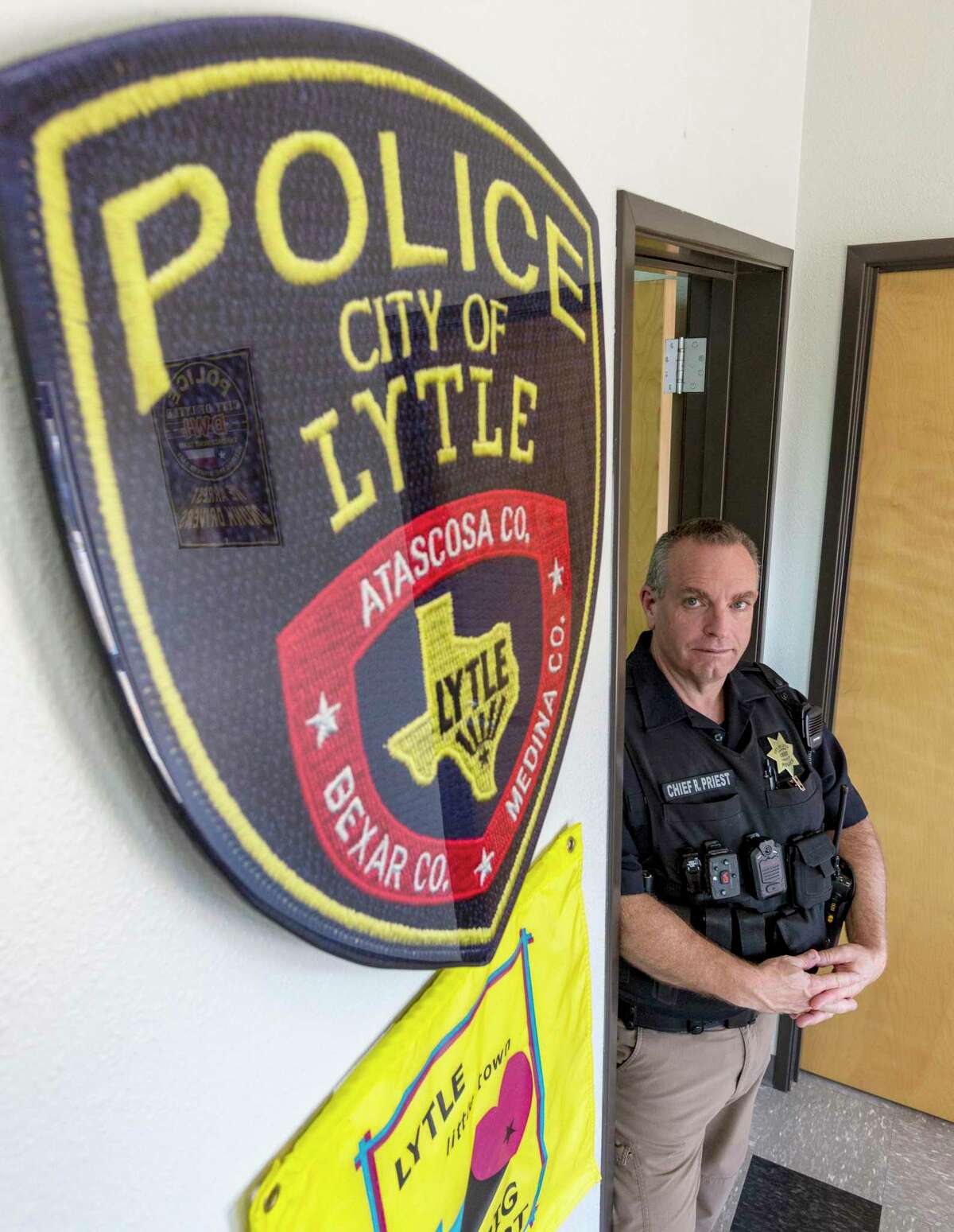 People appreciate the humor and sane approach of Lytle Police Chief Richard 