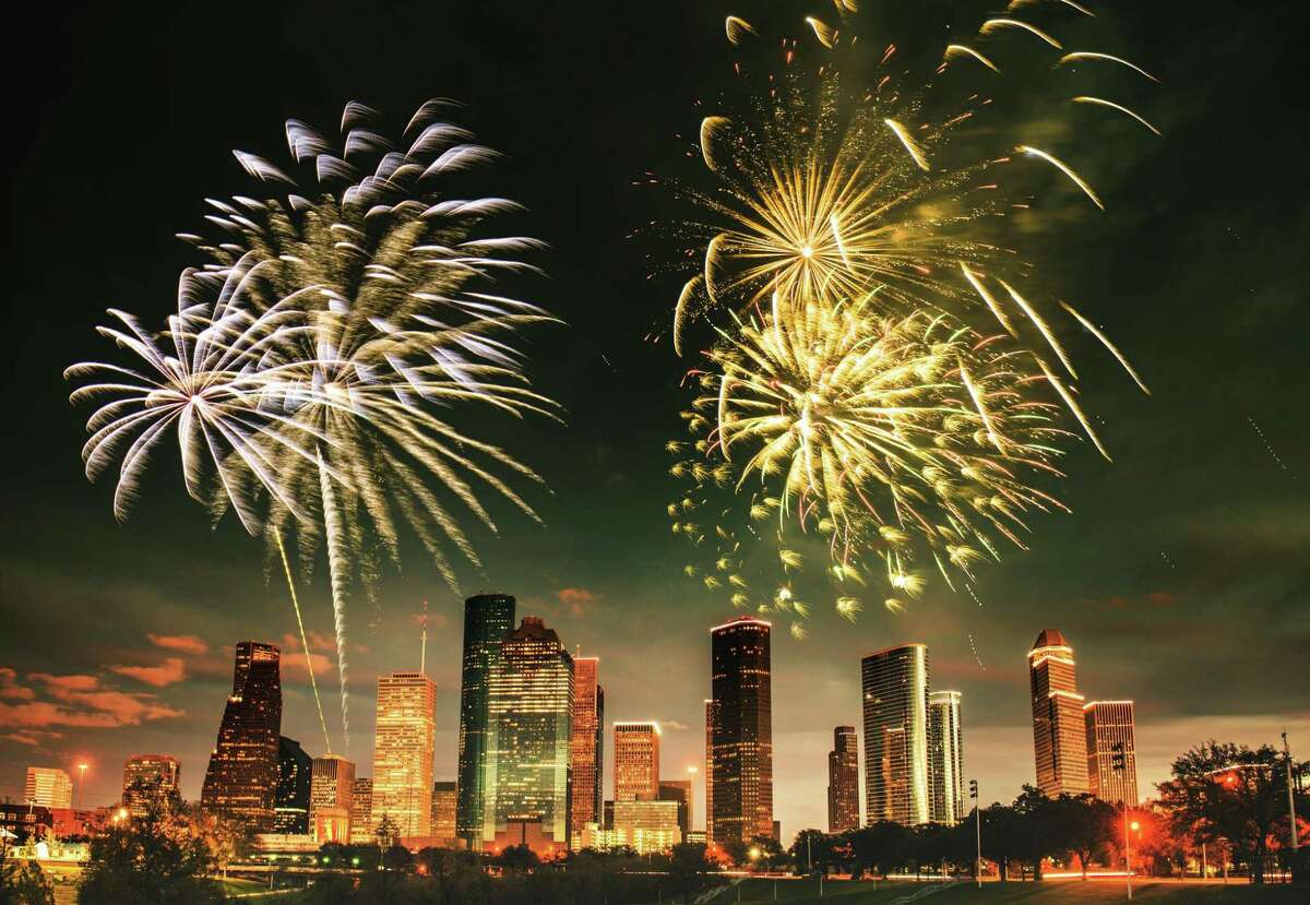 Watch Houstonians' firework displays look incredible from a plane