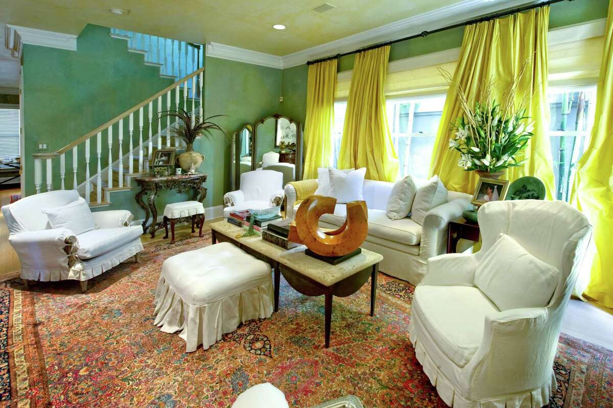 Houston interior designer Kelly Gale Amen believes that home furnishings should be works of art.