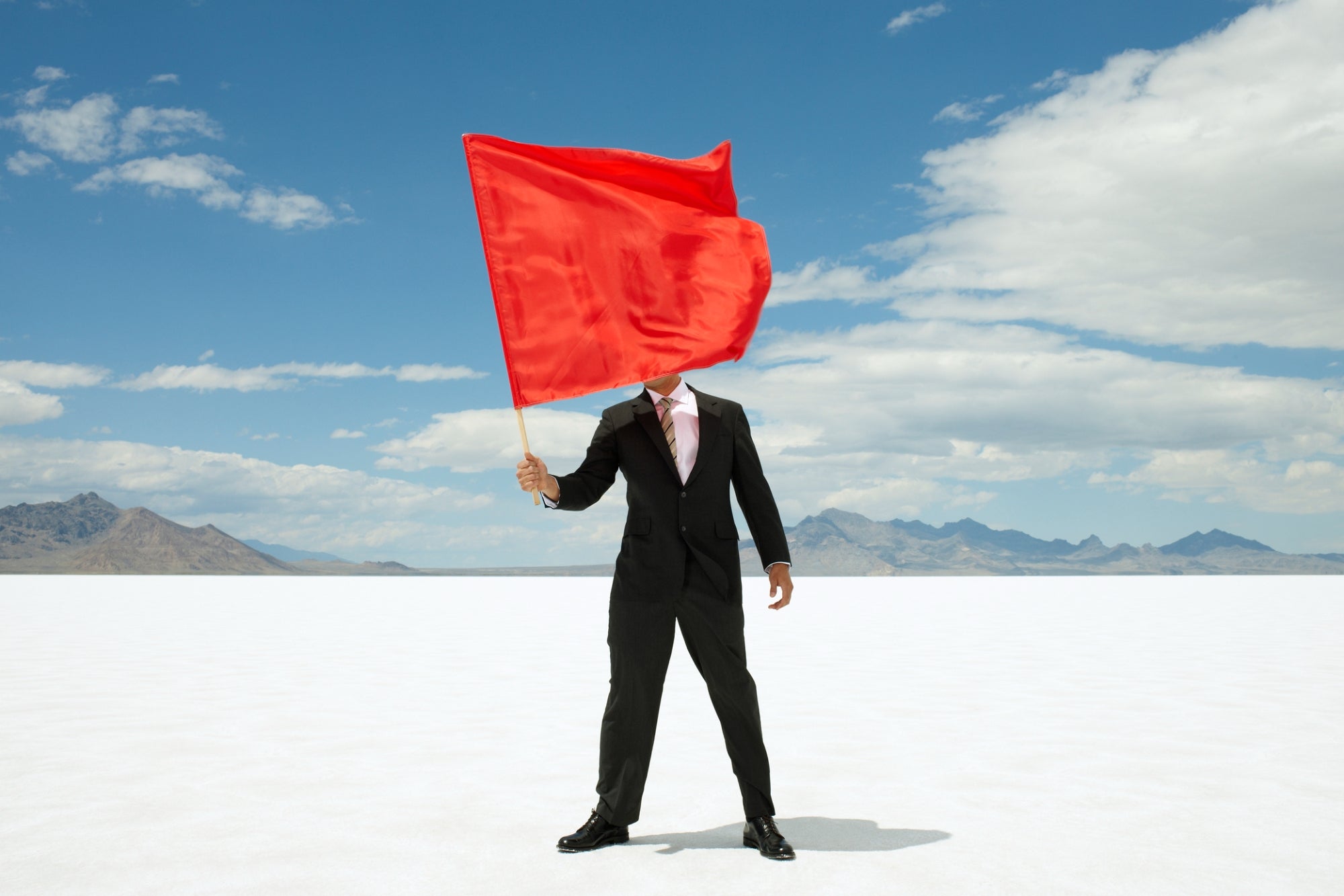 3 Red Flags to Look Out for When Hiring a Book or Writing Coach - Vimarsana News
