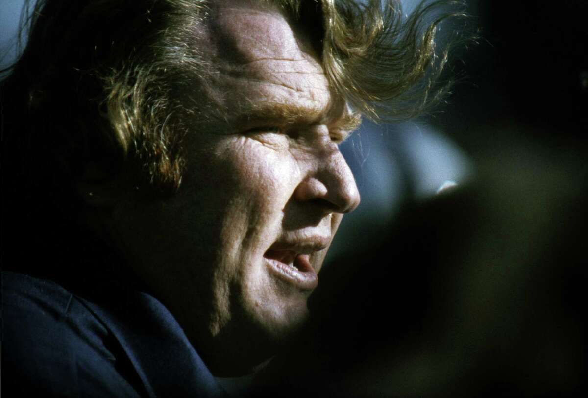 Oakland Raiders head coach John Madden, elected to the Pro Football Hall of Fame Class of 2006, during game in 1977. (Photo by Fred Roe/Getty Images)