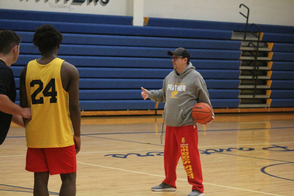 Baldwin coach JJ Eads and his players will be at Crossroads on Jan. 6.
