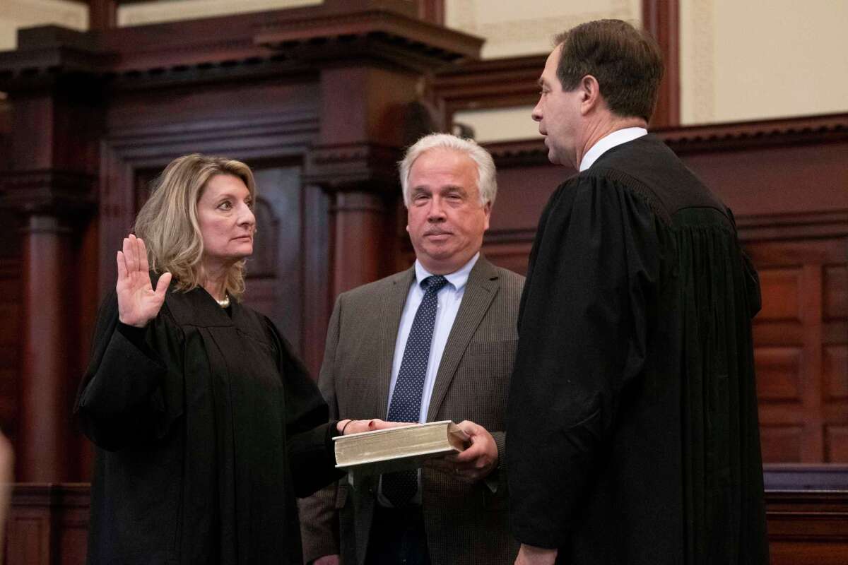 Court system probe reveals bullying at Rensselaer County Family Court Court system probe reveals bullying at Rensselaer County Family Court