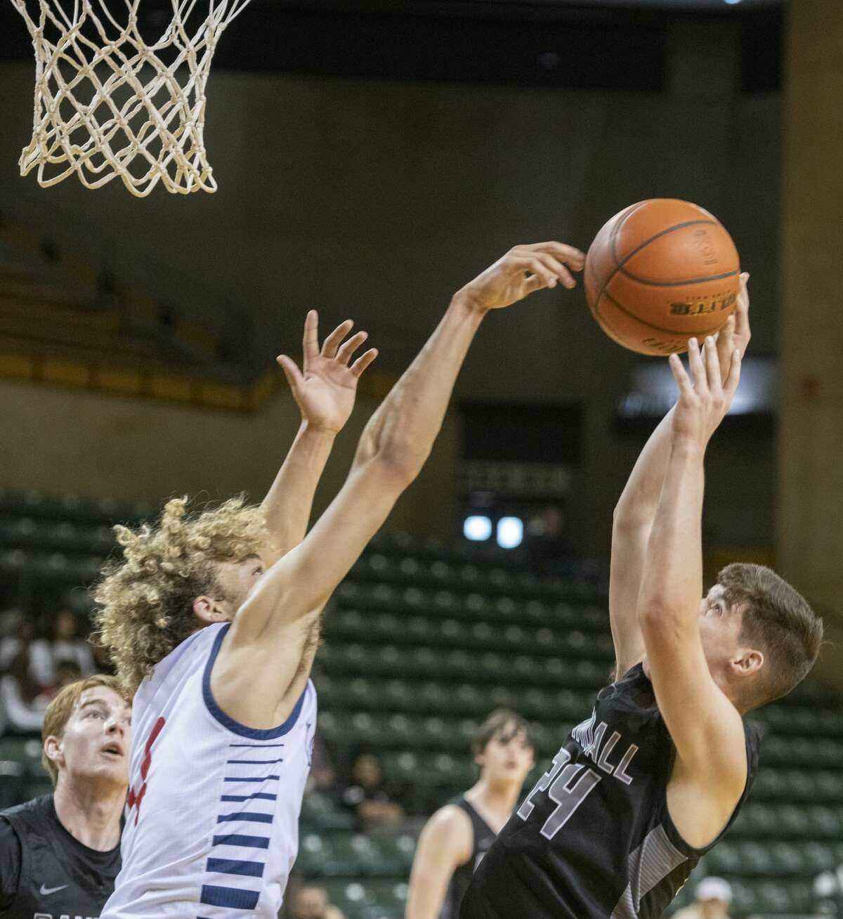 Plainview Beats Randall In Battle Of District Rivals