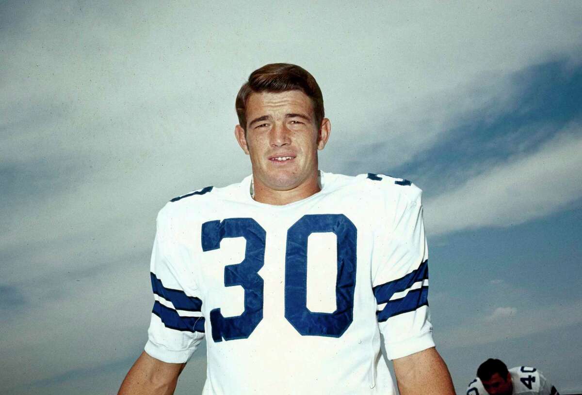 FILE - Dallas Cowboys right back Dan Reeves is pictured in 1968. Reeves, who won a Super Bowl as a player with the Dallas Cowboys but was best known for a long coaching career highlighted by four more appearances in the title game with the Denver Broncos and Atlanta Falcons, died Saturday, Jan. 1, 2022. (AP Photo, File)