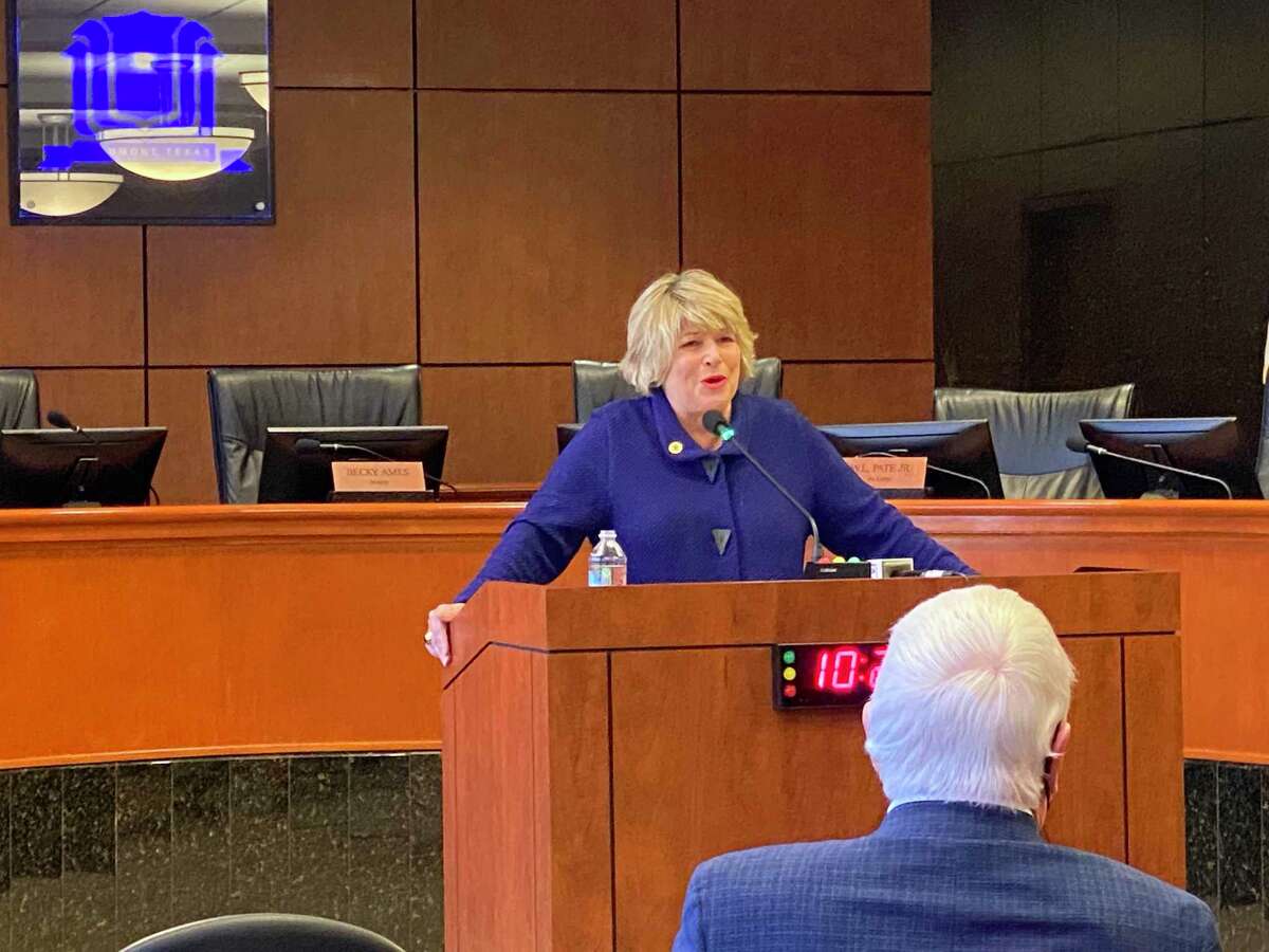 Becky Ames speaks at the January 13, 2020 Beaumont City Council meeting. Photo: Kim Brent/The Enterprise