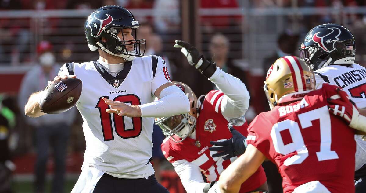 Houston Texans quarterback Davis Mills (10) drops back to pass against the San Francisco 49ers during the first quarter of an NFL football game Sunday, Jan. 2, 2022, in Santa Clara, Calif.