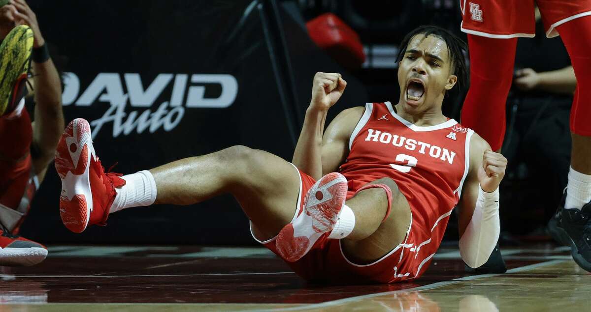 Ramon Walker Jr. #3 of the Houston Cougars reacts during the first half against the Temple Owls at Liacouras Center on January 02, 2022 in Philadelphia, Pennsylvania. (Photo by Tim Nwachukwu/Getty Images)