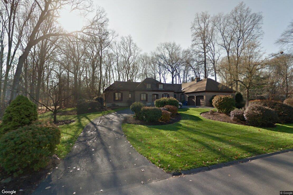 What are the three most expensive homes that sold in Trumbull last week? - Vimarsana News