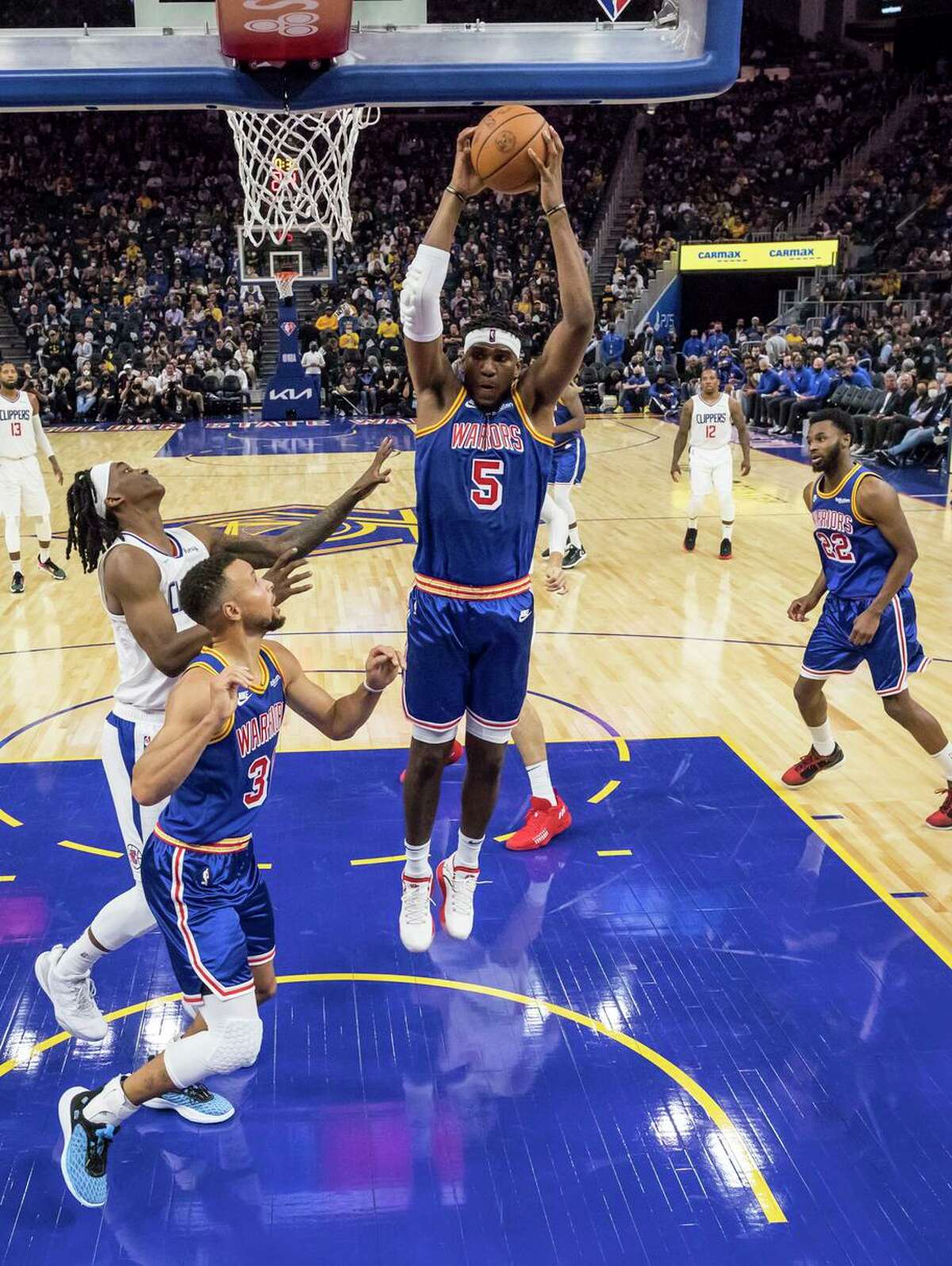 UCLA's Kevon Looney has an uncanny instinct for getting rebounds