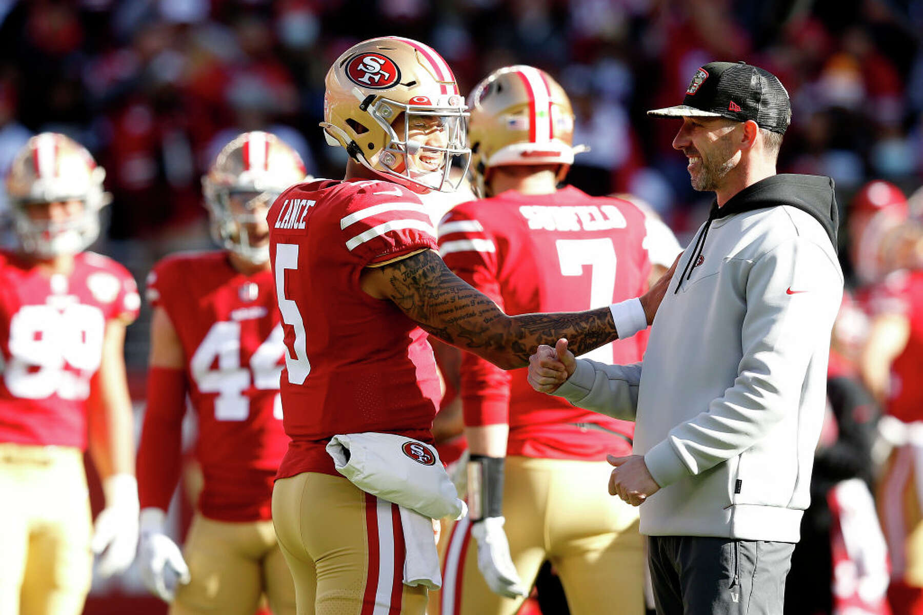49ers Coach Kyle Shanahan Was Scared By Kid On Field Vs Texans