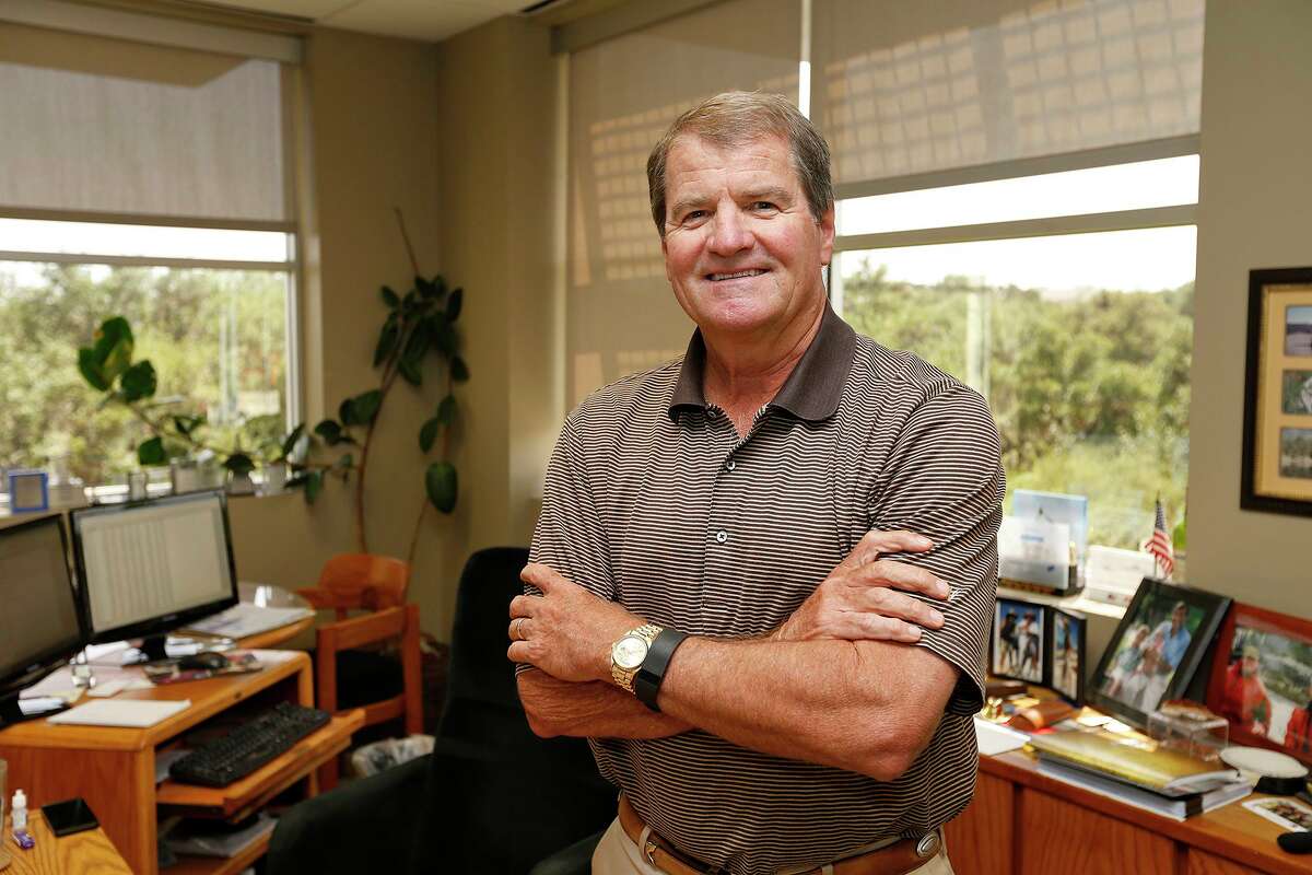 Abraxas Petroleum Corp. President and CEO Bob Watson in his office in 2017. He announced a restructuring Monday aimed at reducing debt and getting rigs back in the field.