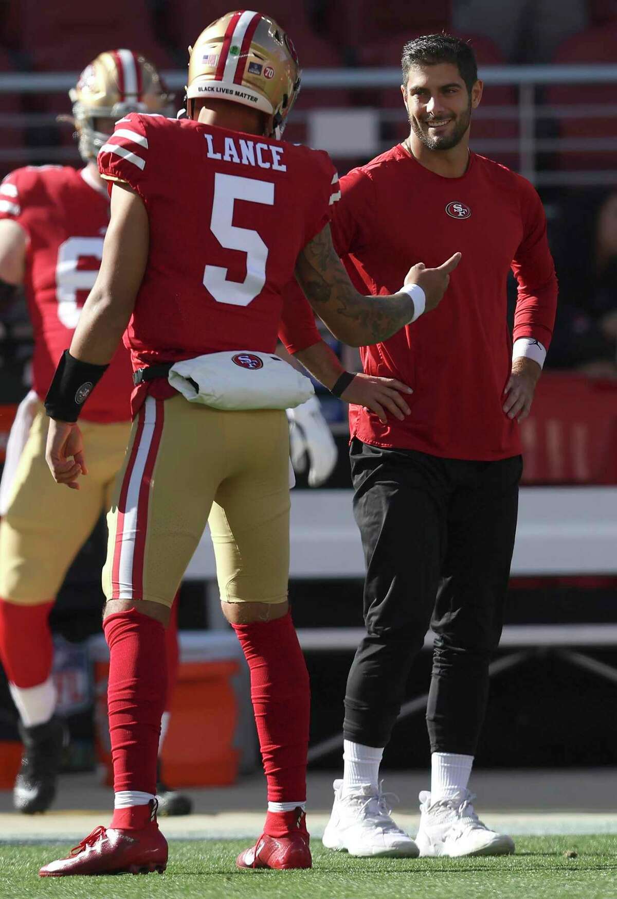 49ers QB Jimmy Garoppolo (thumb) won't need surgery, could start vs. Texans