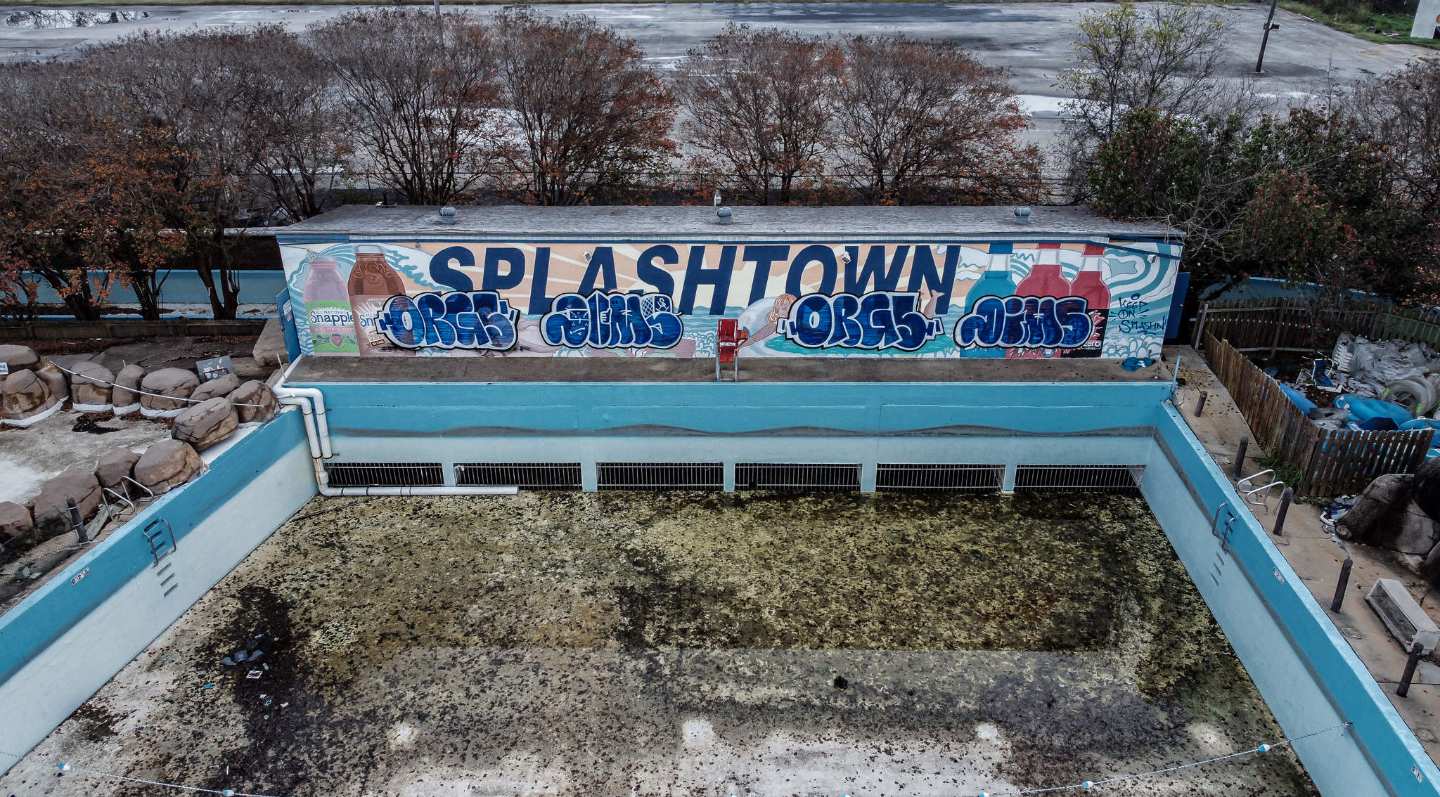 Photos of decaying Splashtown make one last wave online - Vimarsana News