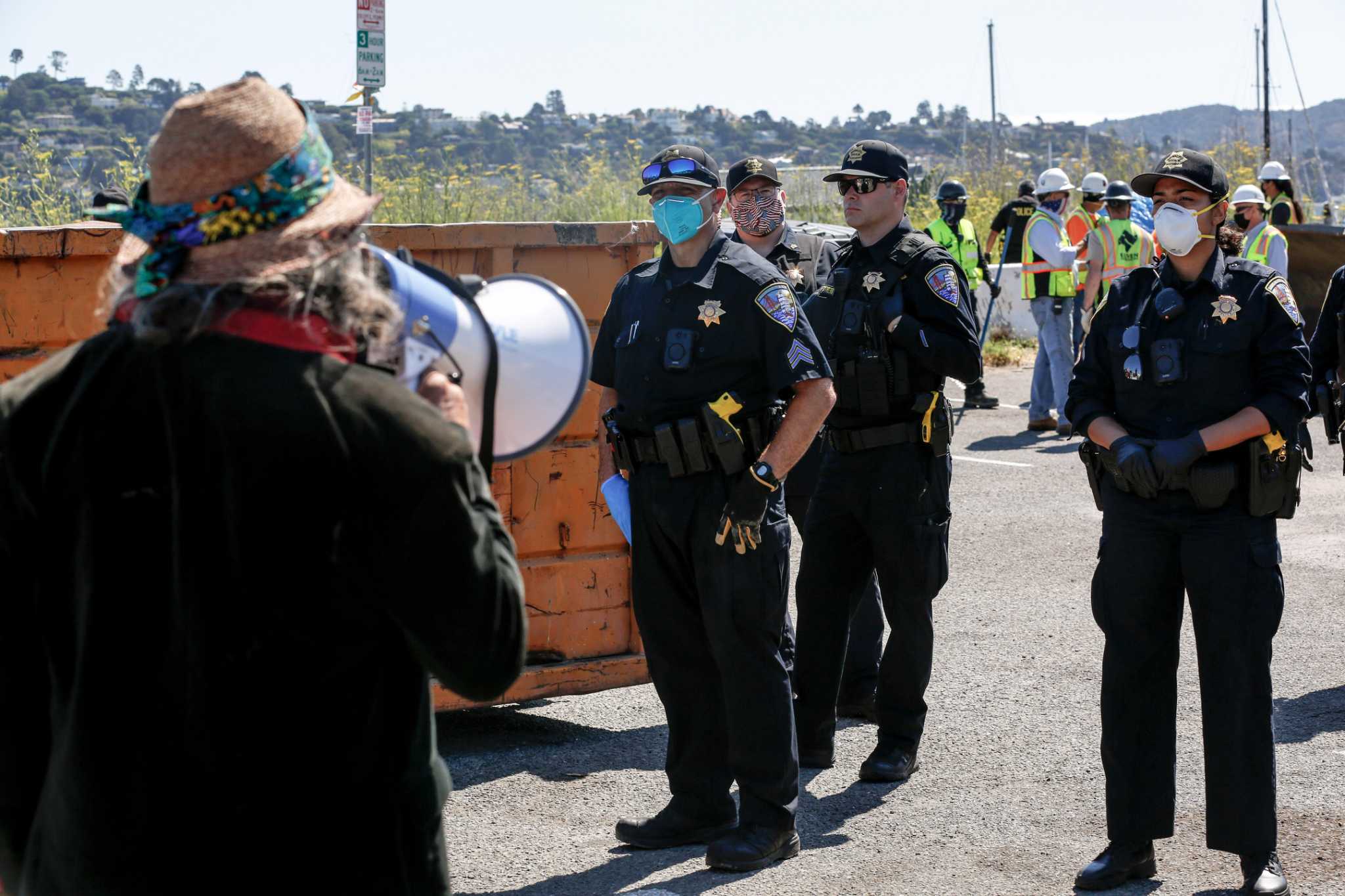 Law enforcement told a local journalist they never searched his equipment. An internal memo suggests otherwise - Vimarsana News