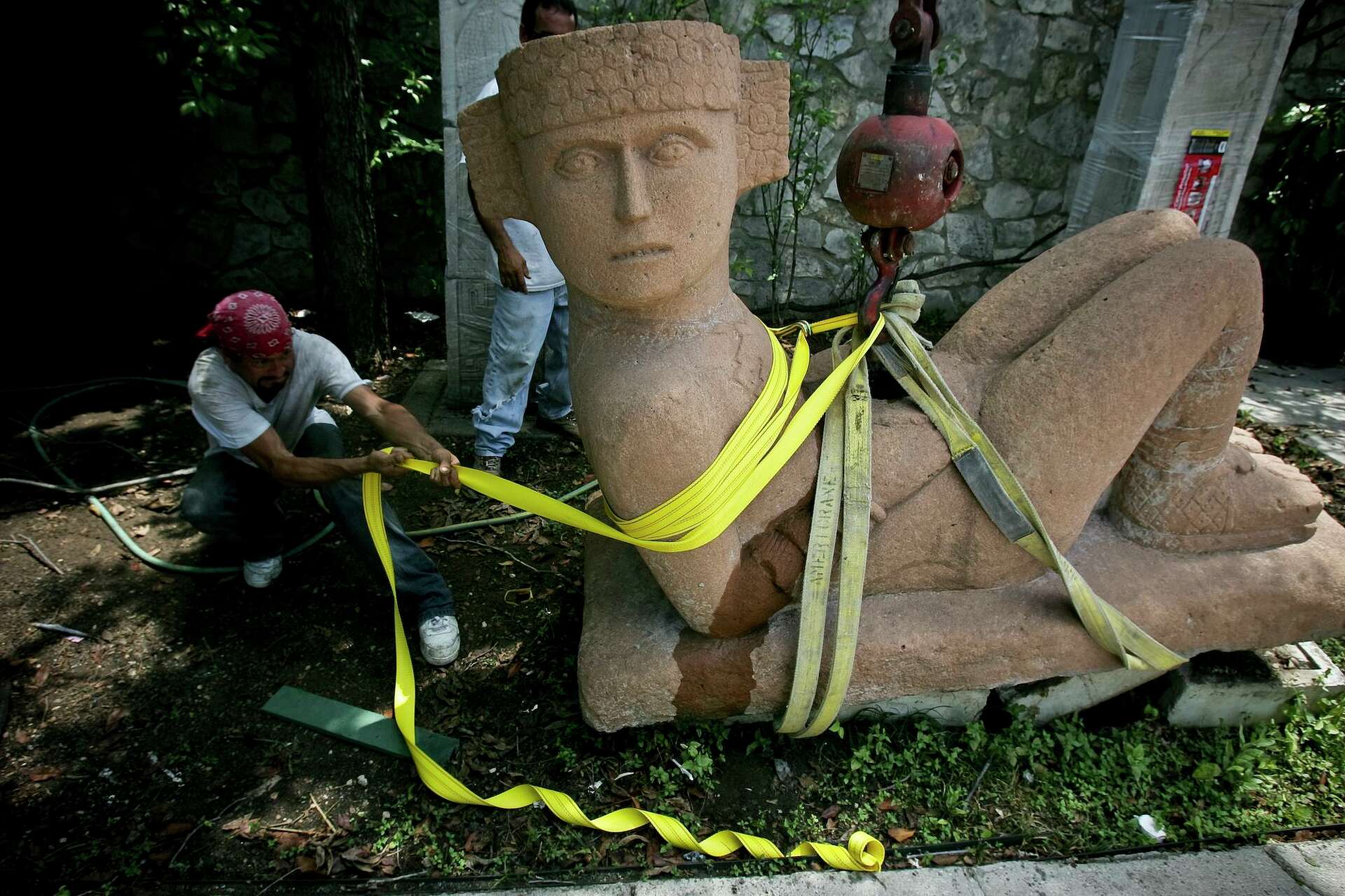 San Antonio sculptor Antonio Medina created local landmarks such