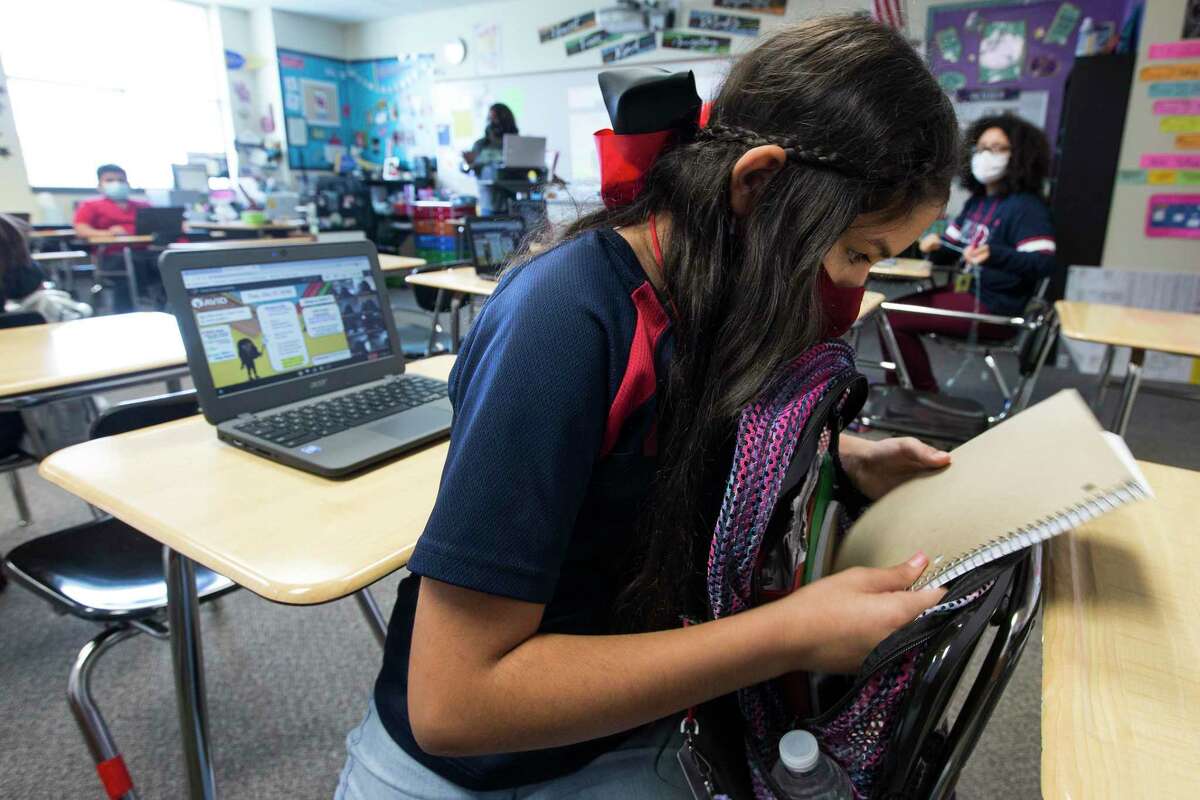 Channelview ISD Moves To Mask Requirement As Omicron Spreads
