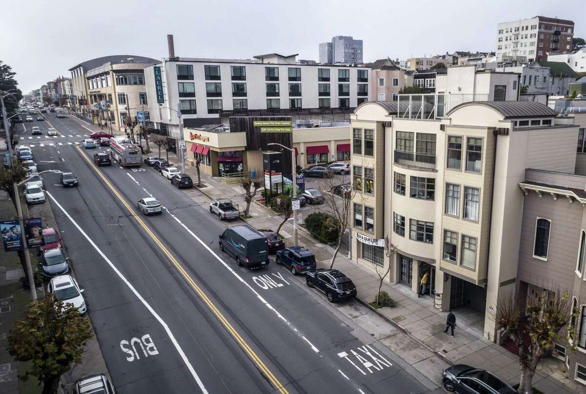 The proposed site of expansion of San Francisco University High School on California Street in San Francisco, Calif., on Wednesday, January 5, 2022. The proposed expansion would fill the space at 3150 California Street, replacing the parking lot and some of the existing retail space.