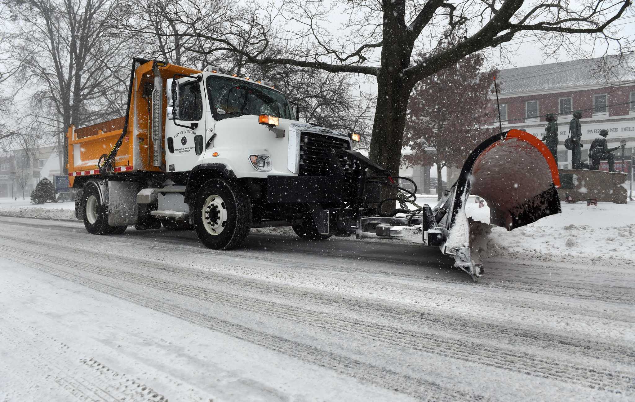 Milford declares snow emergency, alternate side of street parking rules - Vimarsana News