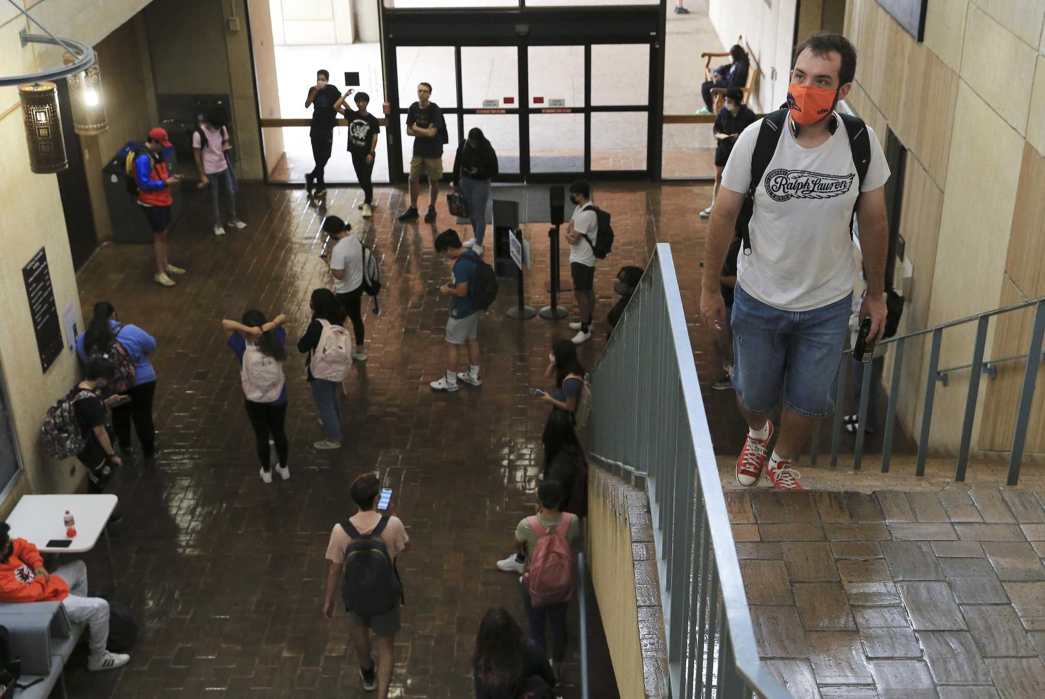 utsa-our-lady-of-the-lake-university-alamo-colleges-to-start-semester