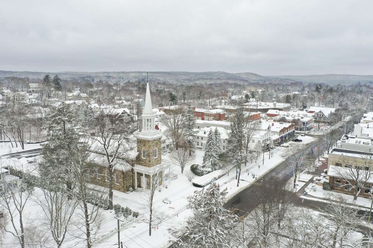 How much snow did Connecticut get?