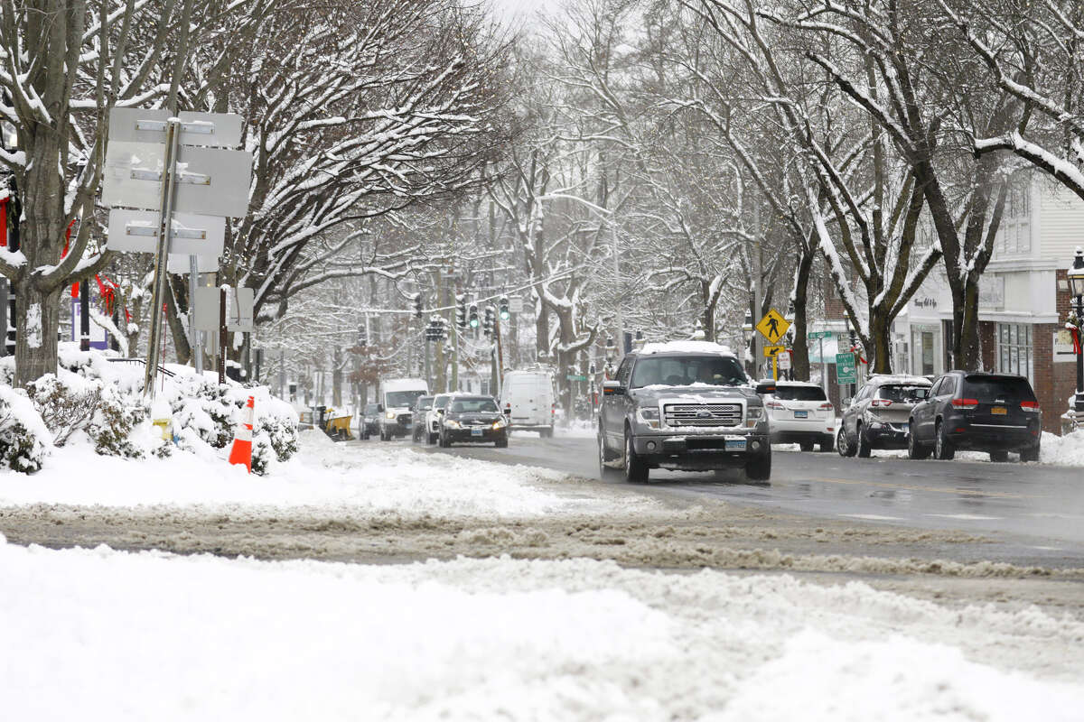 How much snow did Connecticut get?