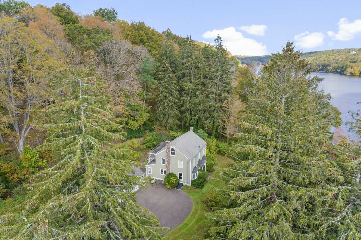 CT home with working flower farm listed for nearly 1M NH Register